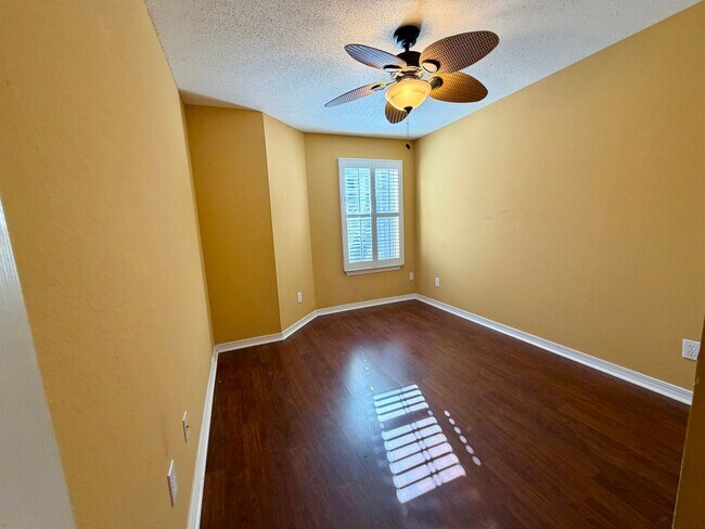 Building Photo - Close to Pier Park, Palmetto Trace HOA com...