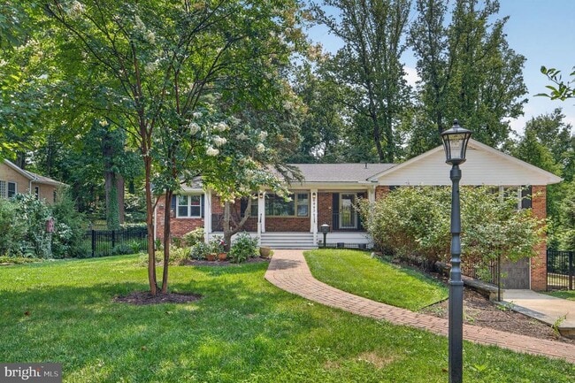 Building Photo - 6443 Walters Woods Dr