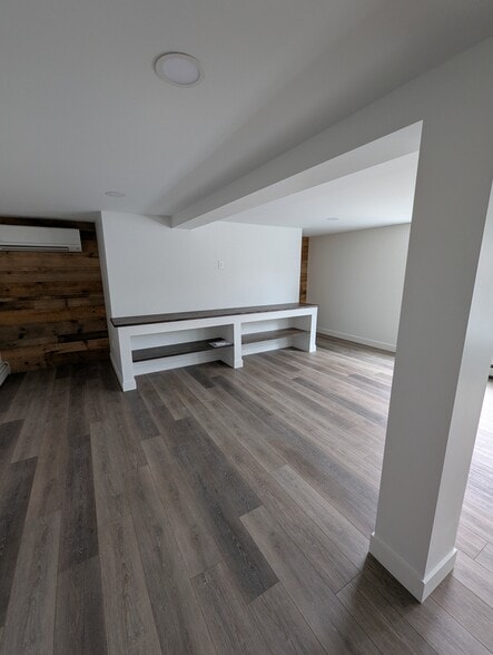Living Room - 207 6th St