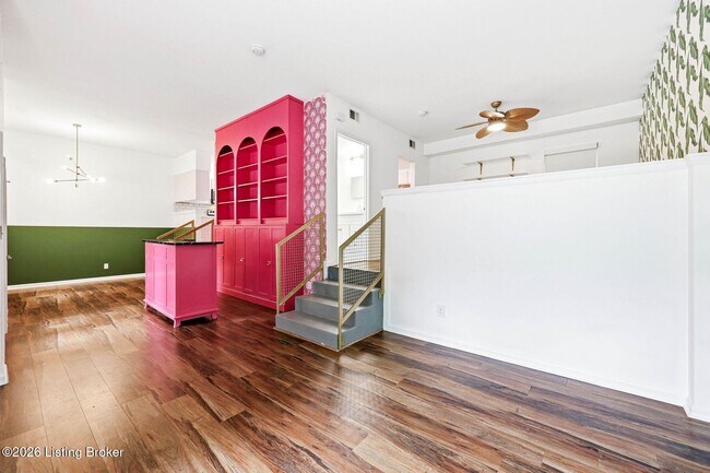 Building Photo - 2745 Grinstead Dr