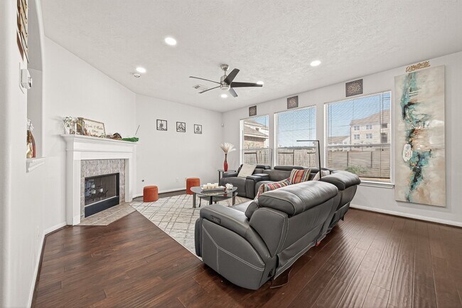 Building Photo - 7023 Westford Park Ln