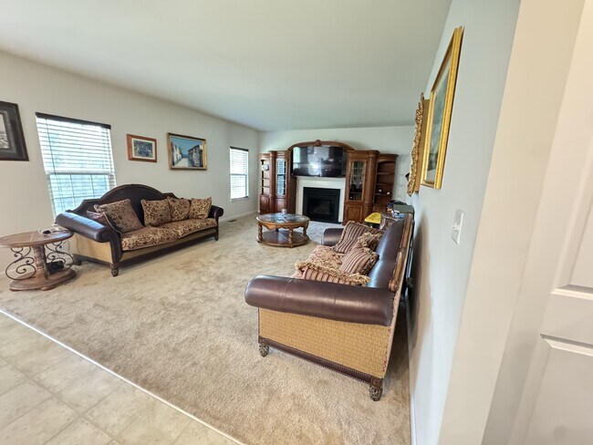 Building Photo - 14217 Belle Ave