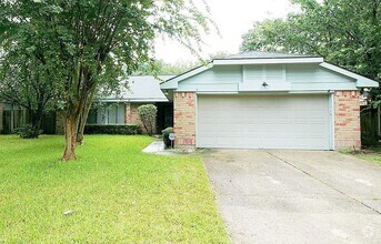 Building Photo - 17811 Seven Pines Dr