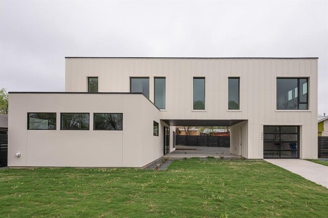 Building Photo - 4906 Aberdeen Cir