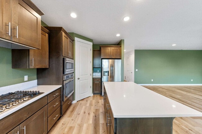 Building Photo - Large Recent Construction Home with Bonus Room!