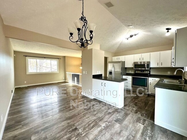 Building Photo - 8005 S 152nd St