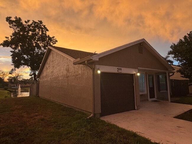 Building Photo - 22979 N Sandalfoot Blvd