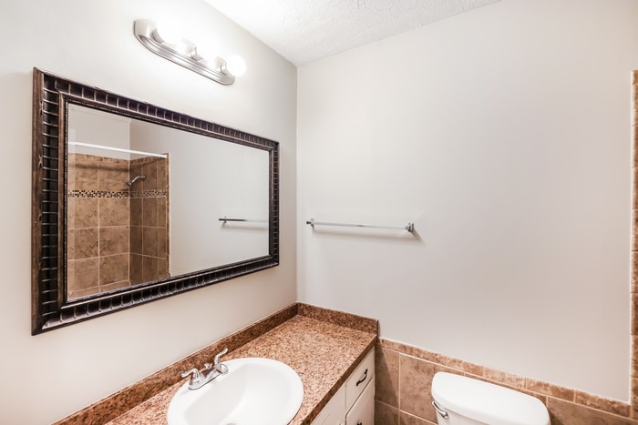 Building Photo - 169 Hazelcrest Dr