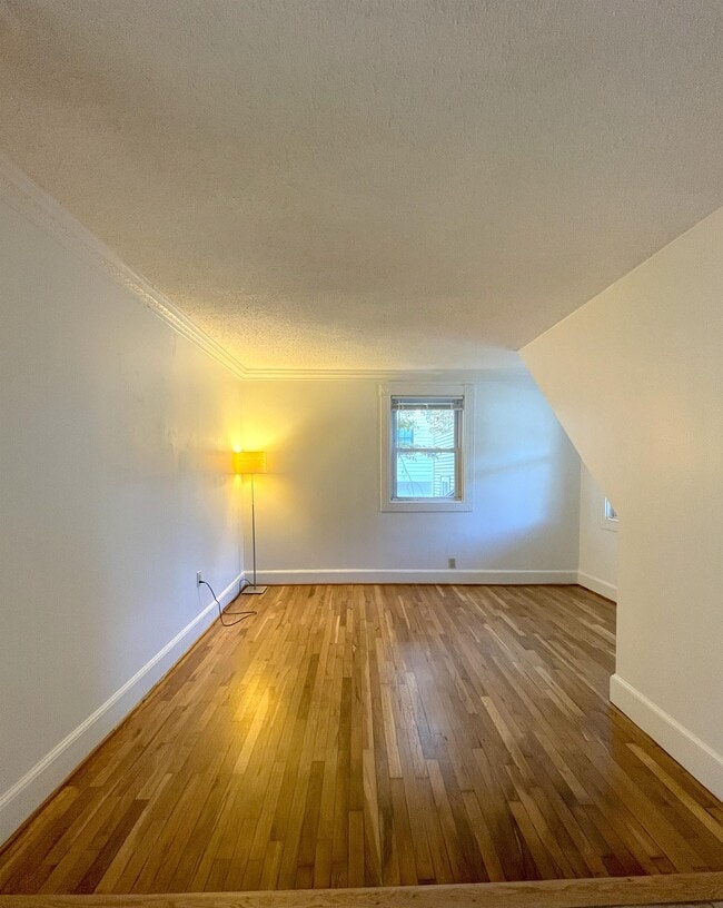 Building Photo - 108 Brookside Ave