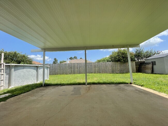 Building Photo - 7025 Boo Ln