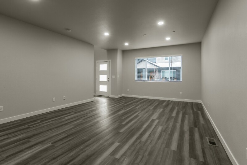Building Photo - 2920 Barnstormer St