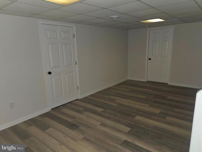 Building Photo - 18 Kristina Ct