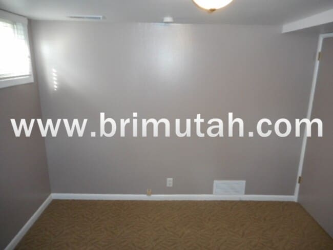Building Photo - 1632 E Kensington Ave