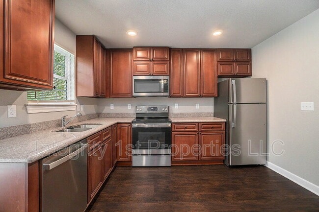 Building Photo - 6311 NE 44th St