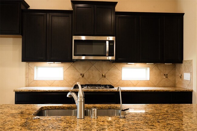 Building Photo - 23426 Tirino Shores Dr