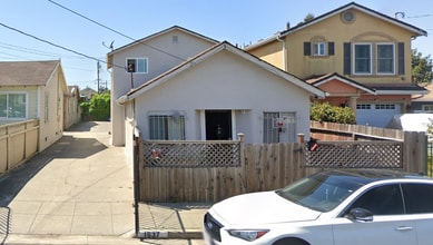 Building Photo - 1637 Truman St