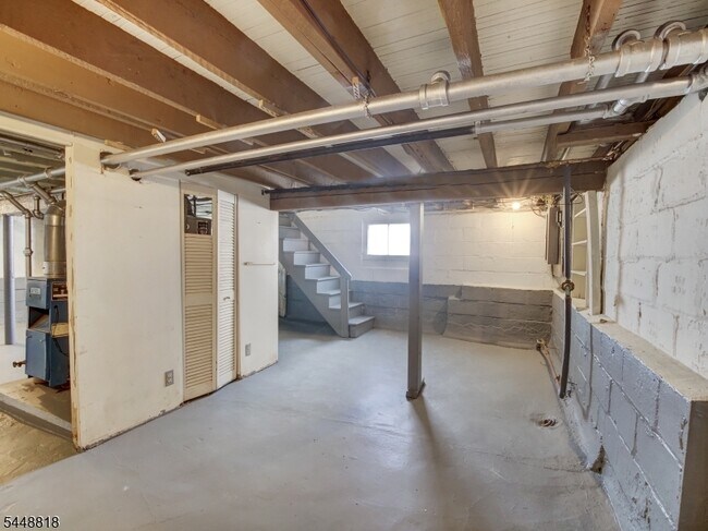 Building Photo - 158 Lexington Ave