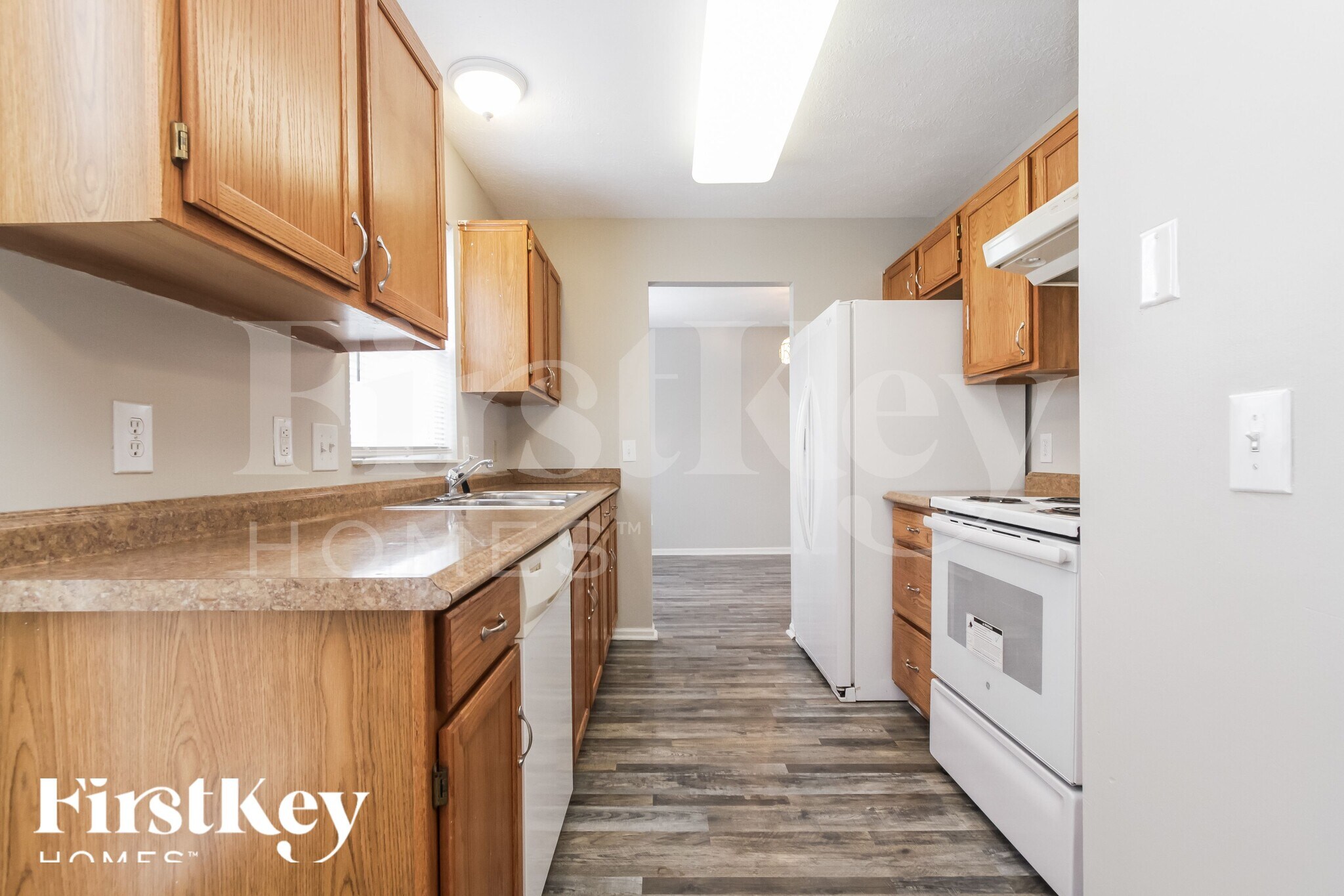 Building Photo - 7474 Carnation Ln