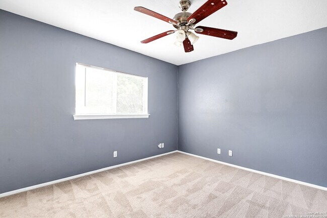 Building Photo - 13211 Lost Lake Dr
