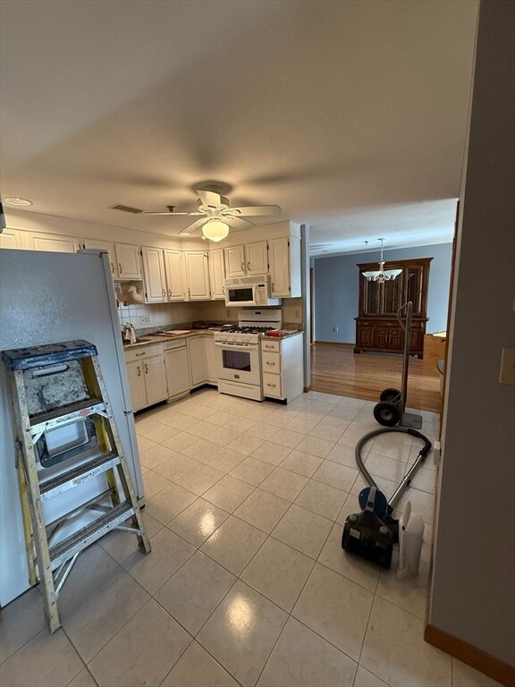 Building Photo - 45 Christopher Dr