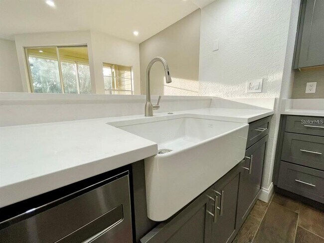 Building Photo - 5017 City St