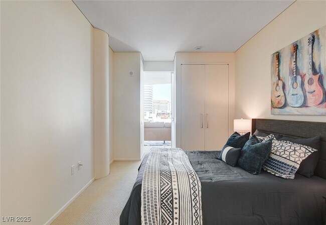 Building Photo - 3726 S Las Vegas Blvd