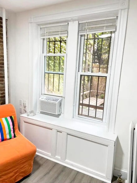 Building Photo - 224 W 135th St