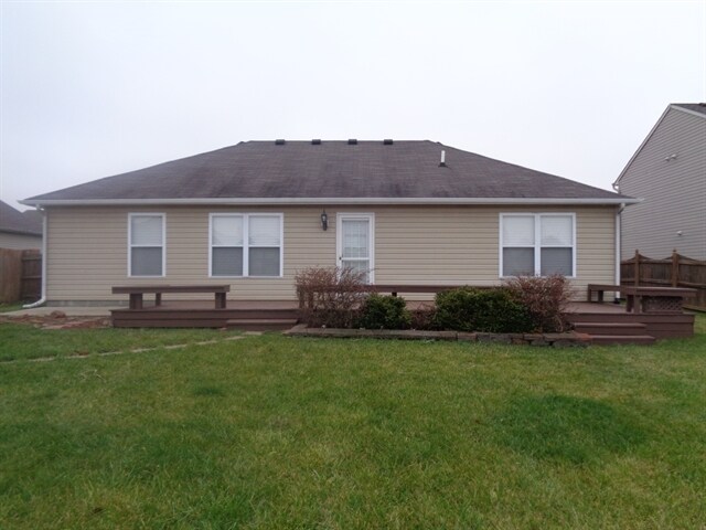 Building Photo - 970 Foxtail Dr