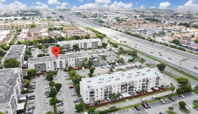 Building Photo - 5705 W 20th Ave