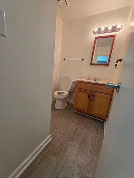 Building Photo - 283 Ferdinand Cir