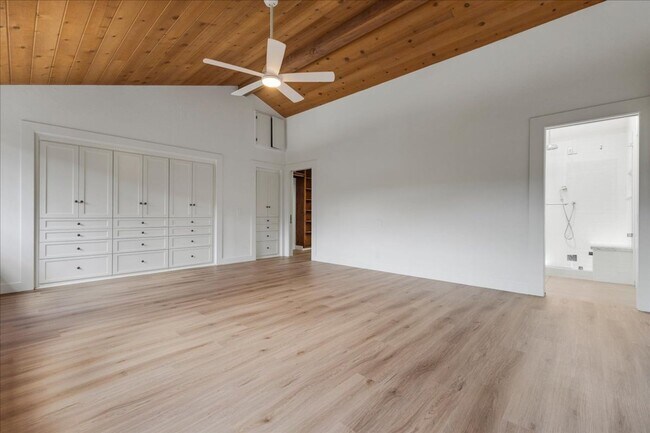 Building Photo - Available Now – Beautiful Carmel Valley Home in Carmel School District