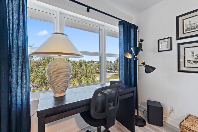 Building Photo - 4161 S US Hwy 1