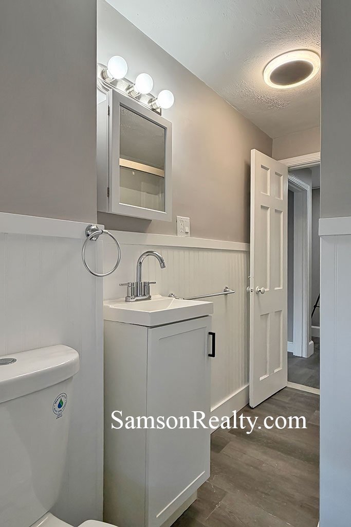 Building Photo - 41 Jenckes St