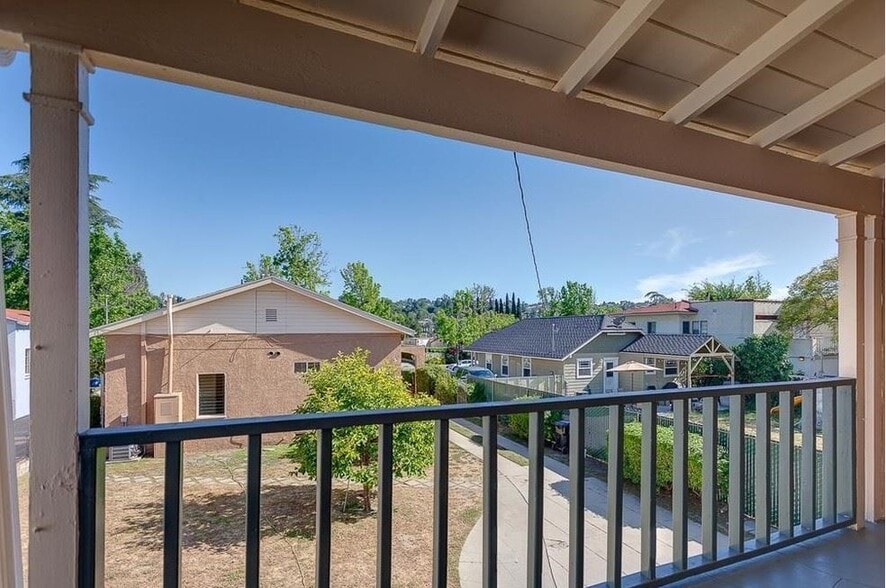 Building Photo - 4557 Alumni Ave