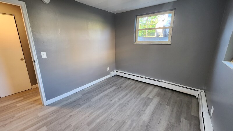 Building Photo - 805 Harris Ave