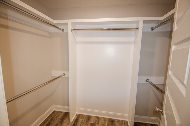 Building Photo - 207 Big Branch Dr