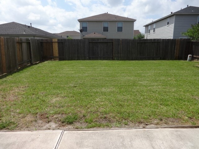 Building Photo - 6703 Providence View Ln