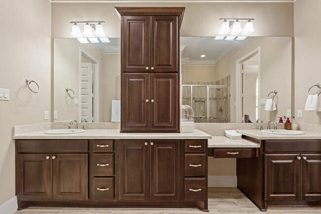 Building Photo - 534 Imperial Blvd