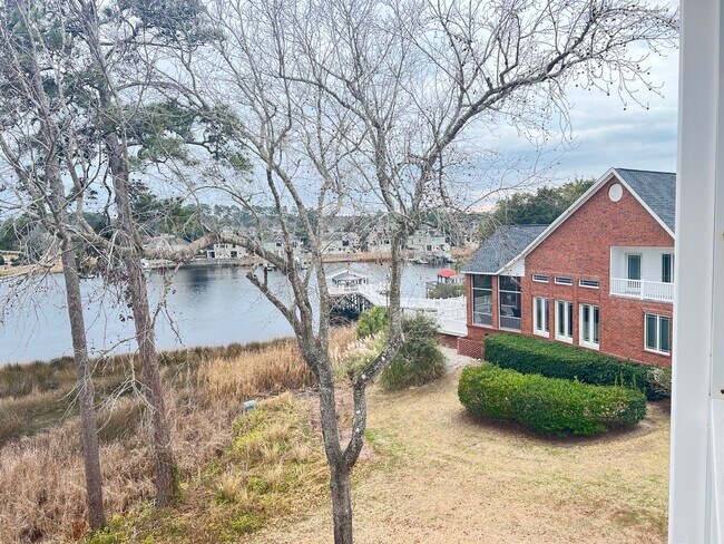 Building Photo - Overlooking the Intracoastal Waterway! Three-Bedroom Condo at The Moorings at Eastport!