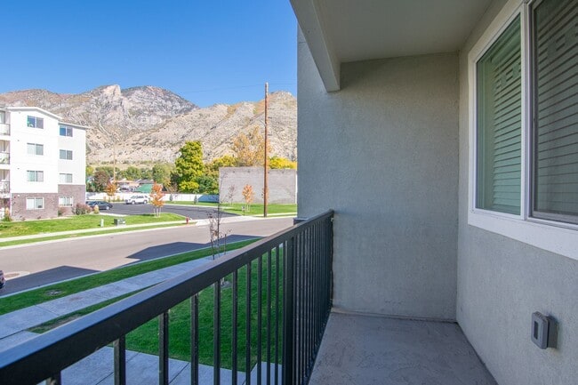 Building Photo - 1234 E 1500 S