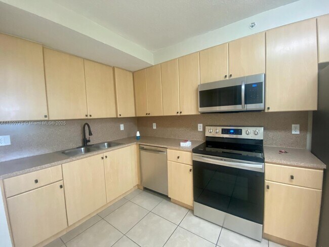 Building Photo - 22921 SW 88th Pl