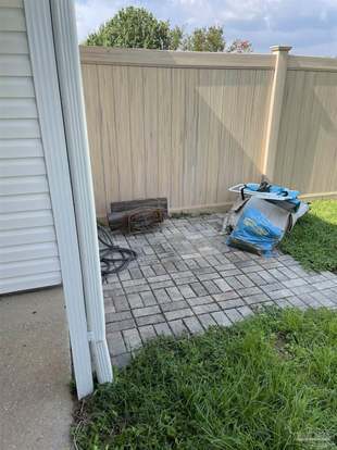 Building Photo - 319 Loveland Cir