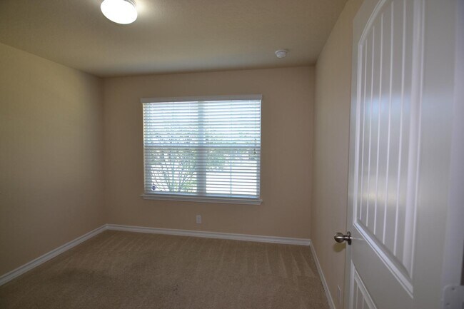 Building Photo - 15525 Gray Catbird