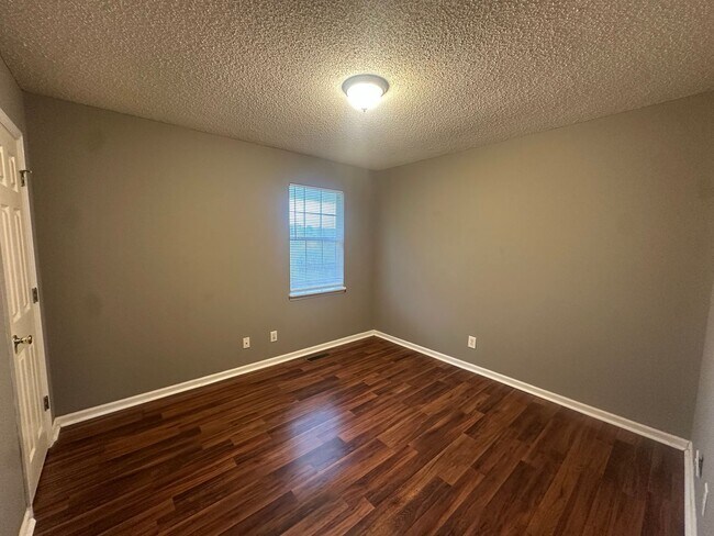 Building Photo - 2158 Peaceburg Rd