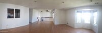 Building Photo - 320 Tulip Ln