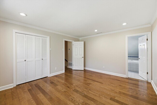 Building Photo - 602 Middlebrooks Cir