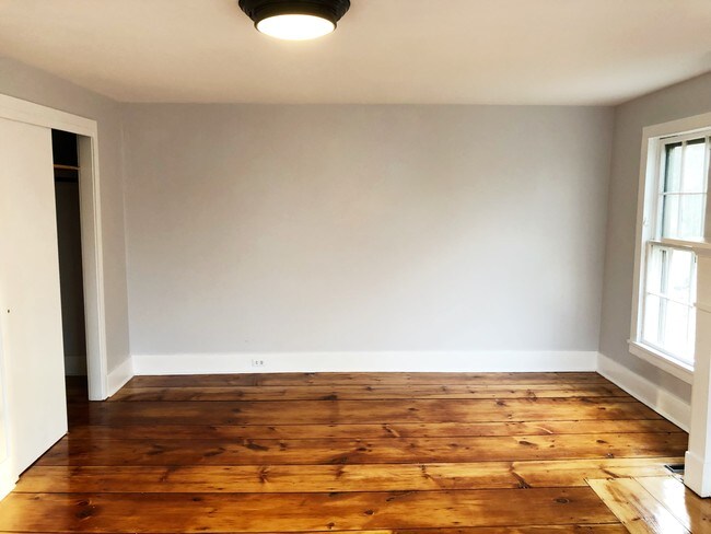 Master Bedroom 2 - 1104 NJ-28
