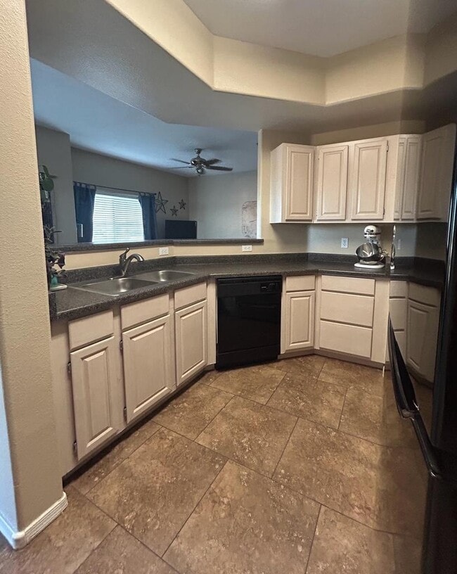 Building Photo - 13700 N Fountain Hills Blvd