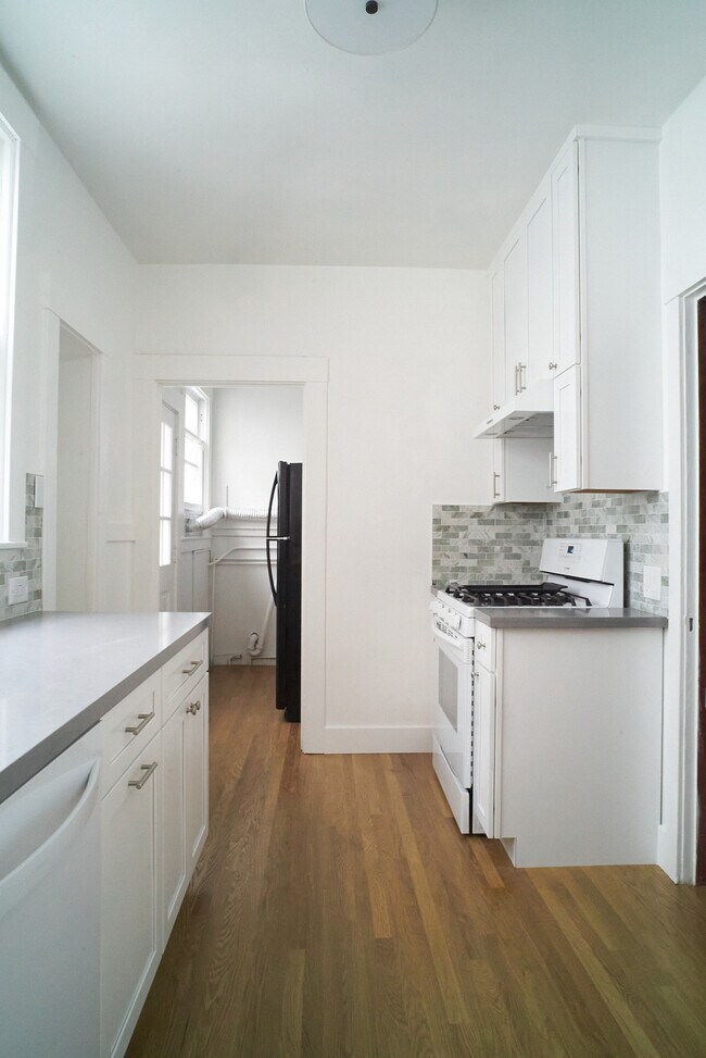 Kitchen - 3918 24th St