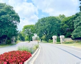 Building Photo - 61 Southgate Course